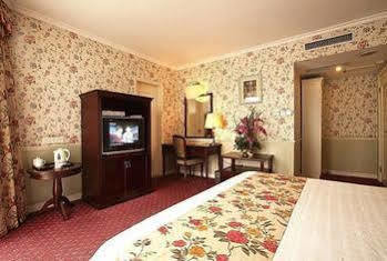 Oak Hotel - Chongqing Yingxiang Branch Чунцин Экстерьер фото